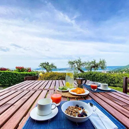 Vittoriale Apartment Gardone Riviera